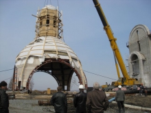 Установка купола на храм св. Даниила Ачинского 5