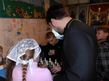 Турнир по шахматам и дартц в воскресной школе