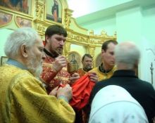 Первая служба в больничном храме св. вкм. Пантелеимона