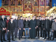 В Покровском храме города Назарово побывали призывники