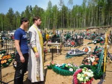 В Назарово порадовали детей и помянули православных христиан 2