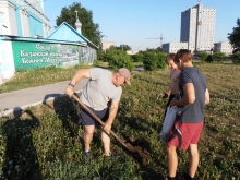 Озеленение прихрамовой территории