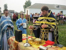Божественная литургия в селе Ельник