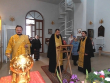 Частица мощей святой Матроны Московской в Храме святого праведного Даниила Ачинского 4