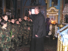 Экскурсия в храме для воспитанников Кадетского корпуса