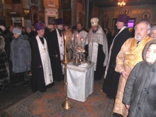 Праздничная Божественная литургия и Чин Великого освящения воды