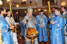 Богослужение в храме Рождества Христова 7