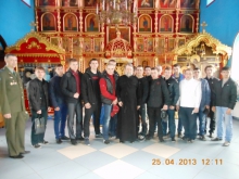 Покровский храм посетили призывники и школьники