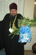 Отца Евгения поздравили в православной гимназии 3