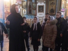 Православные гимназисты поклонились святыне 1