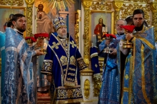 Глава Красноярской митрополии возглавил Литургию в день престольного праздника в Казанском соборе 1