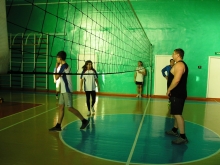 Для воспитанников Ачинского детского дома организован волейбольный турнир 4