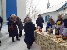 Прихожан Казанского собора угостили блинами 3