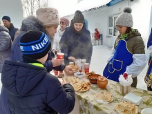 Прихожан Казанского собора угостили блинами 5