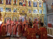 Сегодня в Казанском кафедральном соборе г. Ачинска прошло пасхальное богослужение 13