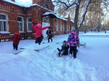 Зимние забавы в православной гимназии 1