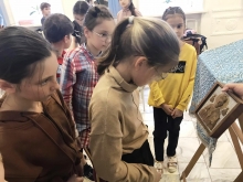 Священник рассказал православным гимназистам о Святителе Николае Мирликийском