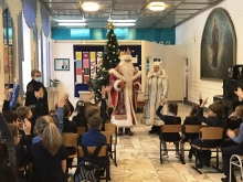 Дед Мороз со Снегурочкой наградили одарённых гимназистов 2