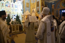 Митрополит Красноярский и Ачинский Пантелеимон совершил Божественную литургию в Казанском соборе города Ачинска 2