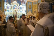 Митрополит Красноярский и Ачинский Пантелеимон совершил Божественную литургию в Казанском соборе города Ачинска 4