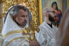 Митрополит Красноярский и Ачинский Пантелеимон совершил Божественную литургию в Казанском соборе города Ачинска 9
