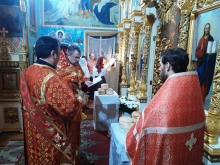 Сегодня в Казанском кафедральном соборе г. Ачинска прошло пасхальное богослужение 13