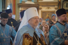 Митрополит Пантелеимон совершил Литургию в Казанском соборе Ачинска 3