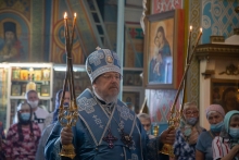 Митрополит Пантелеимон совершил Литургию в Казанском соборе Ачинска 1