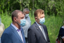 Владыка Пантелеимон освятил поклонный крест на старом кладбище в Ачинске 4