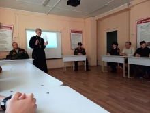 Воспитанники военно-патриотических клубов Ачинска встретились со священником и казачьим Атаманом 3