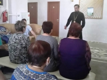 Священник встретился с пациентами Родника 2