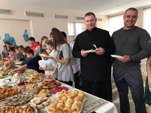 Священник Казанского собора и ветераны локальных конфликтов посетили Детский дом 2