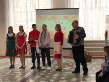 Священник Казанского собора и ветераны локальных конфликтов посетили Детский дом 3