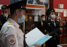 Ачинский священник напутствовал молодых полицейских 2