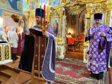 Ночное Пасхальное богослужение прошло в Казанском соборе 9