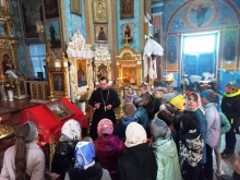 Воспитанницы Мариинской гимназии и школьники посетили Казанский собор на Светлой Седмице