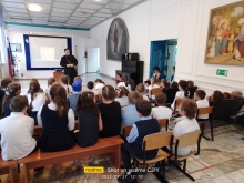 Священник рассказал православным гимназистам о празднике Воздвижения Креста Господня 1