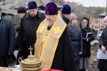 Правящий архиерей освятил закладной камень храма святителя Николая в Большом Улуе 2