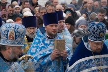 Правящий архиерей в день престольного праздника совершил Божественную литургию в Казанском кафедральном соборе Ачинска 15