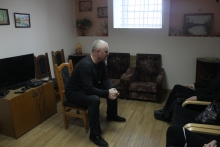 Накануне Рождества Христова священник с прихожанином собора посетили следственный изолятор 2