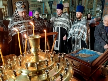 Верующие Ачинска проводили ковчег с частицей Ризы Божией Матери 3