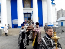Верующие Ачинска проводили ковчег с частицей Ризы Божией Матери 4