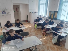 Священник рассказал православным гимназистам о празднике Благовещения Пресвятой Богородицы 3