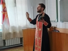 Священник поздравил с Пасхой коллектив вневедомственной охраны 2