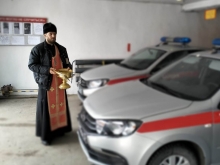 Священник поздравил с Пасхой коллектив вневедомственной охраны 3