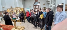 Студенты техникума нефти и газа позвонили в колокола Данииловского храма 3
