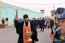 Священник напутствовал молодых сотрудников Следственного изолятора 3
