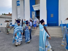 Божественная Литургия Престольного праздника совершена в Казанском соборе 10