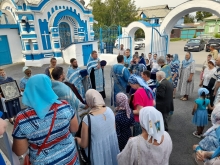 Божественная Литургия Престольного праздника совершена в Казанском соборе 14