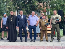 Воинов - участников локальных конфликтов с Днем ВДВ и Небесного Покровителя поздравил священник